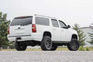 GMC Yukon XL 1500 Suspension Lift Kit - Rough Country - 7 Inch - '07-'14